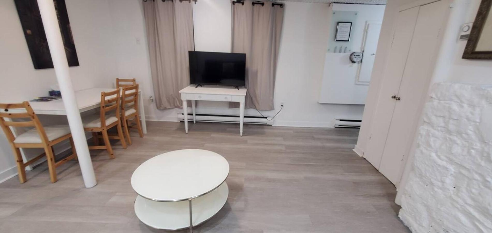 Heart Of Mtr For Memerable Experiance 2 Backyard 7Minmetro Fully Renovated & Equipped 蒙特利尔 外观 照片